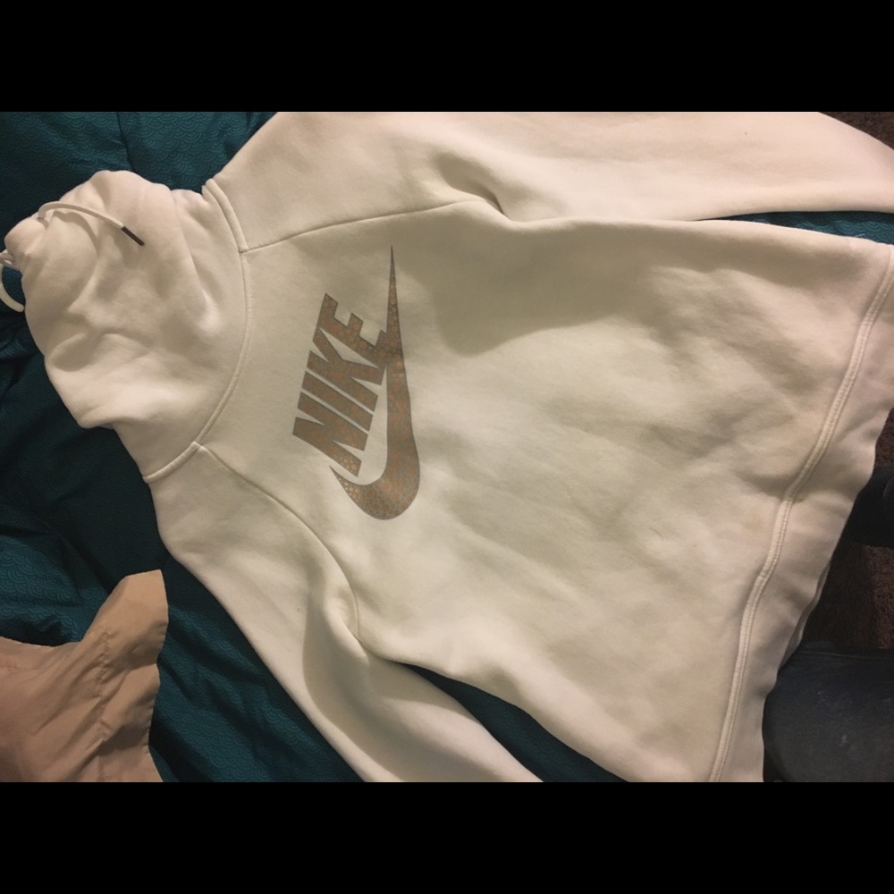 Nike hoodie small
